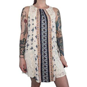 Hint of Mint Float Dress Cream & Blue Floral Paisley | M